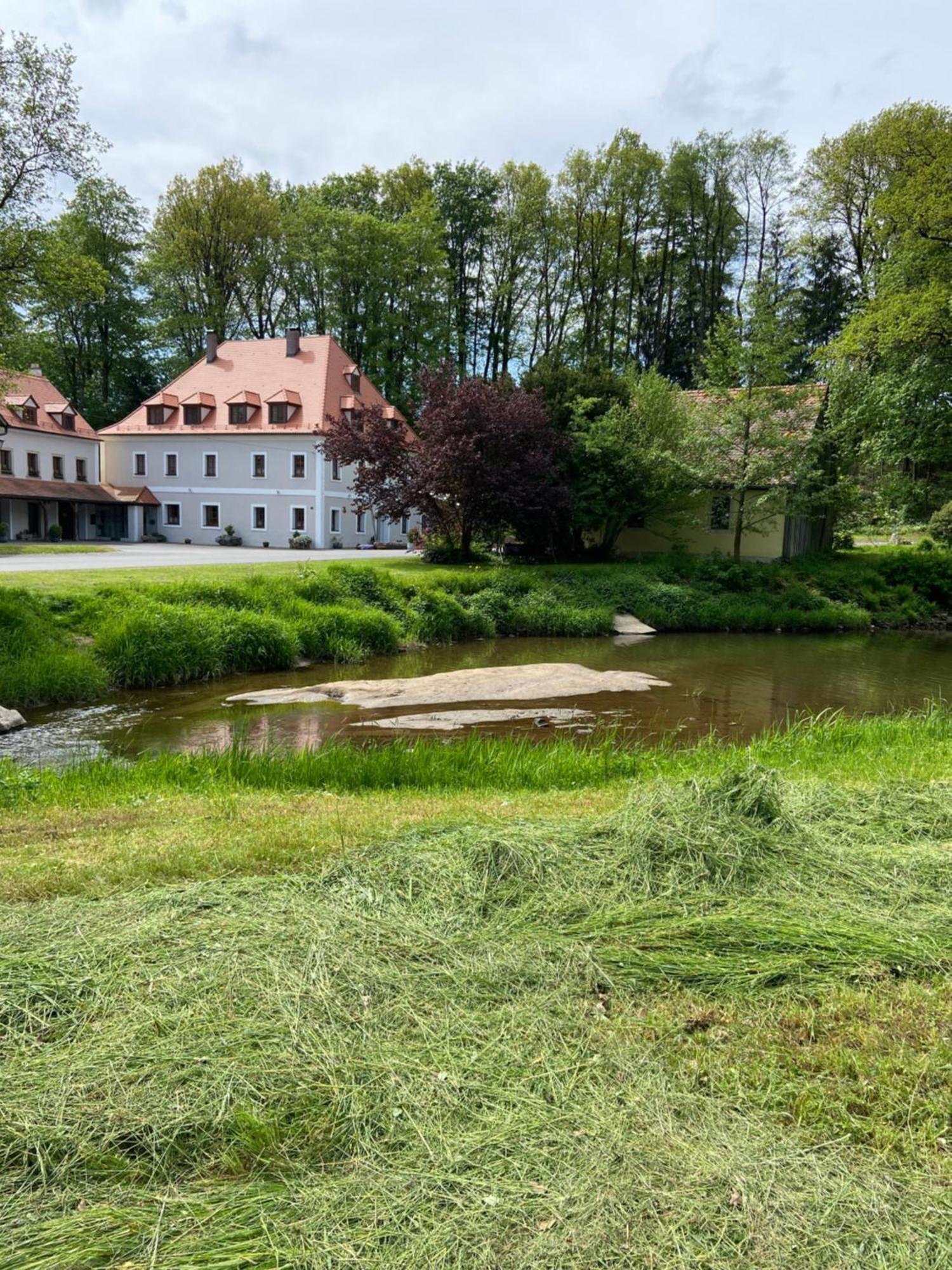 Landhotel Kahrmuehle Pressath Экстерьер фото